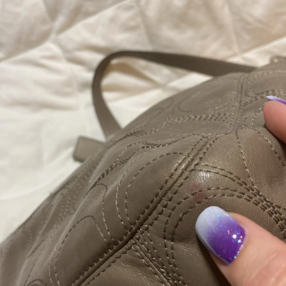 Like new Coach Y2K Signature Hobo Leather Metallic Stitched Signature F19415